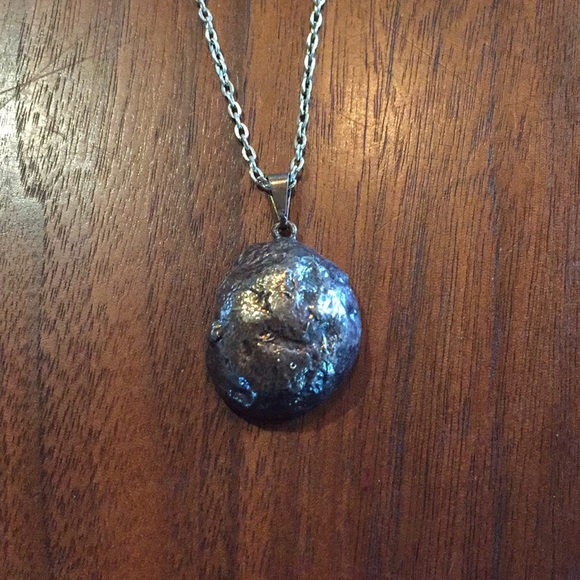 Crystal necklace - Picture 2 of 4